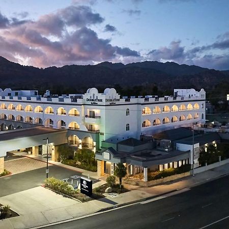 Doubletree By Hilton Chatsworth Los Angeles Exterior photo