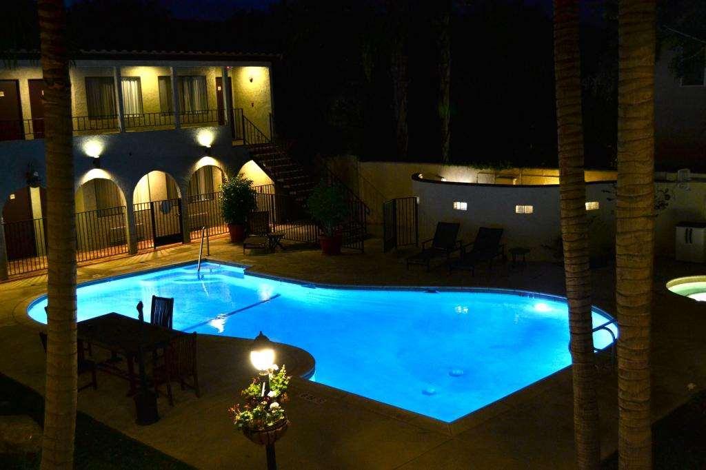 Doubletree By Hilton Chatsworth Los Angeles Exterior photo