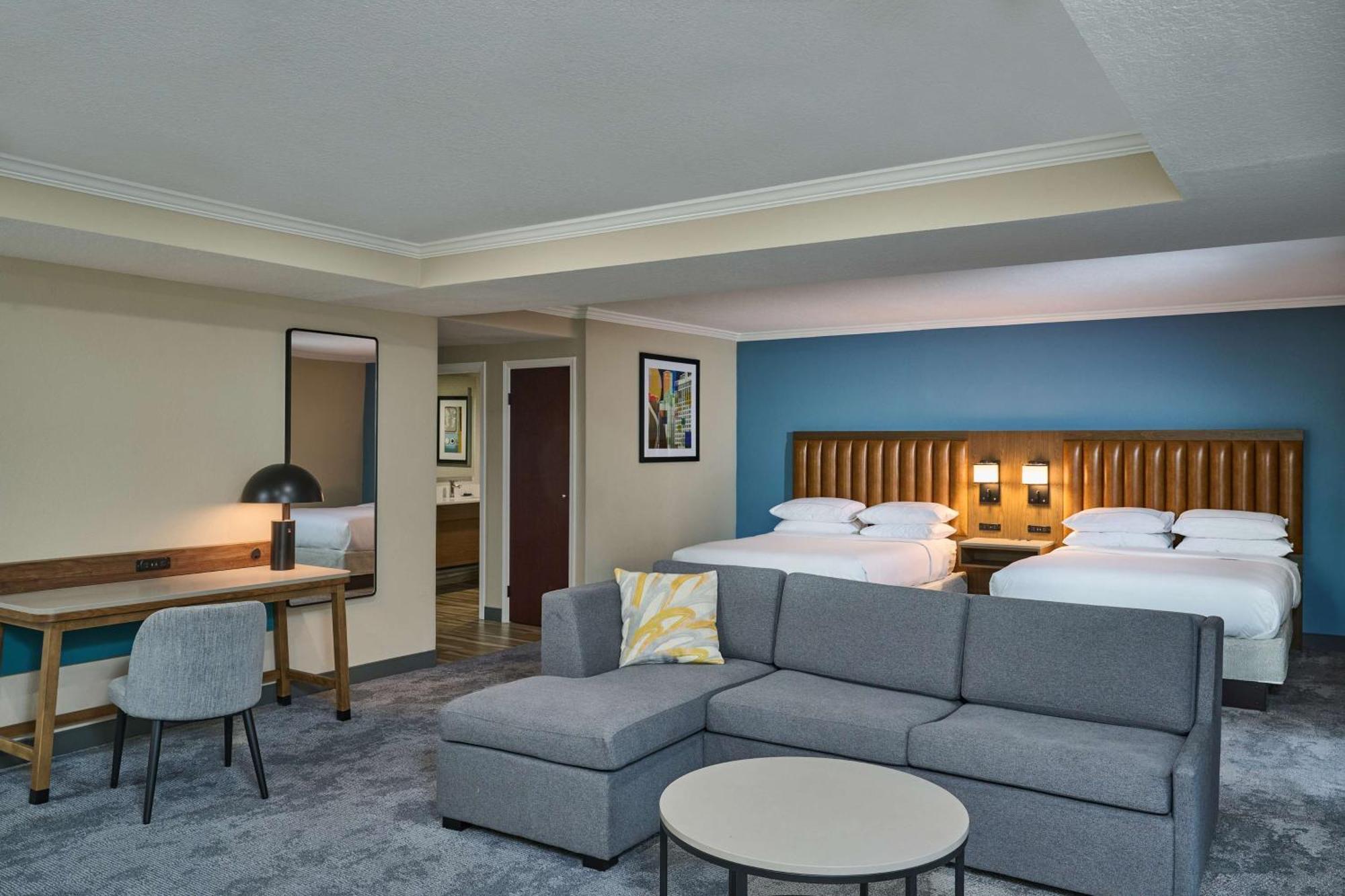 Doubletree By Hilton Chatsworth Los Angeles Exterior photo