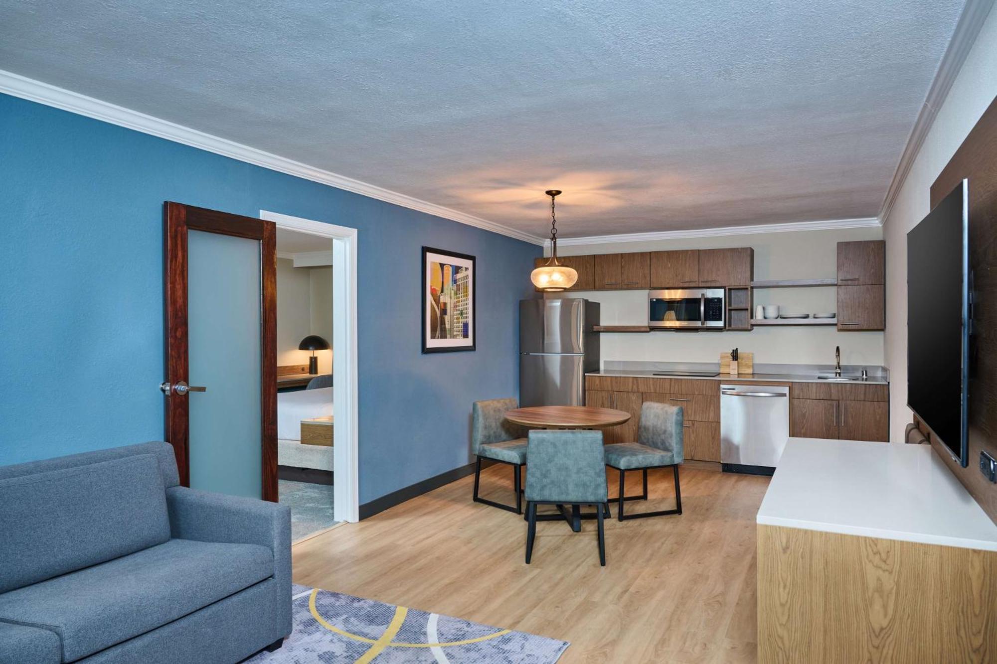 Doubletree By Hilton Chatsworth Los Angeles Exterior photo