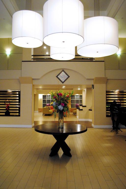 Doubletree By Hilton Chatsworth Los Angeles Exterior photo